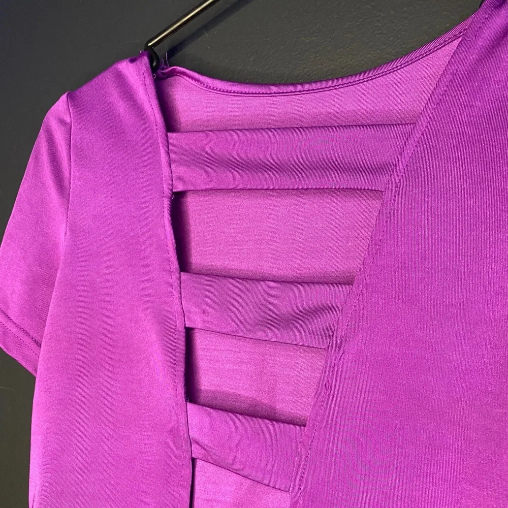 Cutout Front Crop Top Us Women’s S Purple Unbranded - Picture 2 of 4